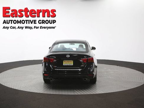Used 2023 Nissan Altima 2.5 SV w/ SV Premium Package AWD/4WD image 39