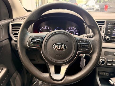 Used 2019 Kia Sportage LX AWD/4WD image 22