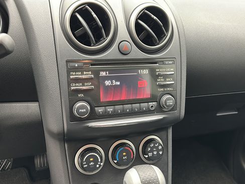 Used 2013 Nissan Rogue SV AWD/4WD image 17