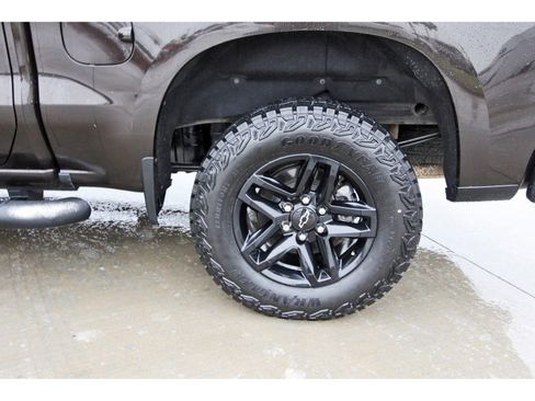 Used 2019 Chevrolet Silverado 1500 LT Trail Boss AWD/4WD image 29