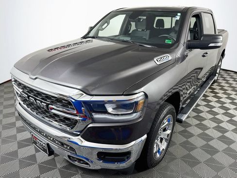 Used 2022 RAM 1500 Big Horn AWD/4WD image 3