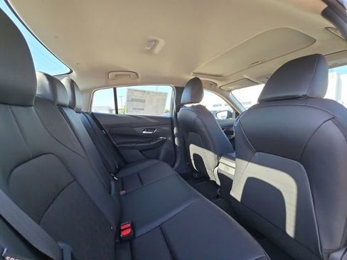 New 2026 Nissan Sentra SR FWD image 27