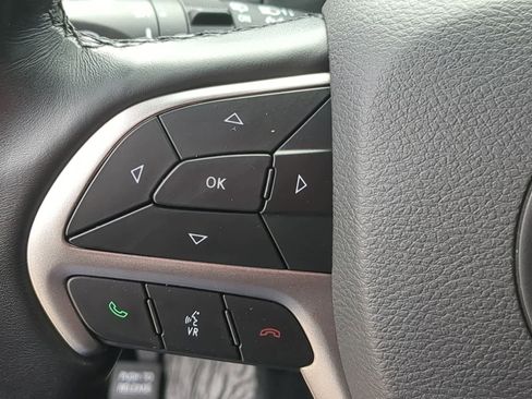 Certified 2020 Jeep Grand Cherokee Altitude AWD/4WD image 23