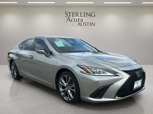 Used 2019 Lexus ES 350 F Sport w/ Accessory Package 2 FWD image 3