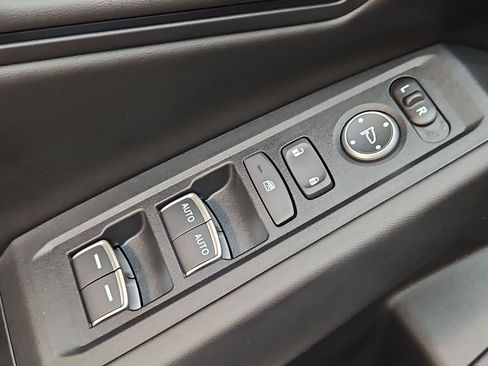 Certified 2025 Honda Accord SE image 17