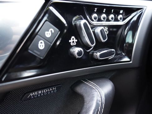 Used 2017 Jaguar F-TYPE S British Design Edition RWD image 20
