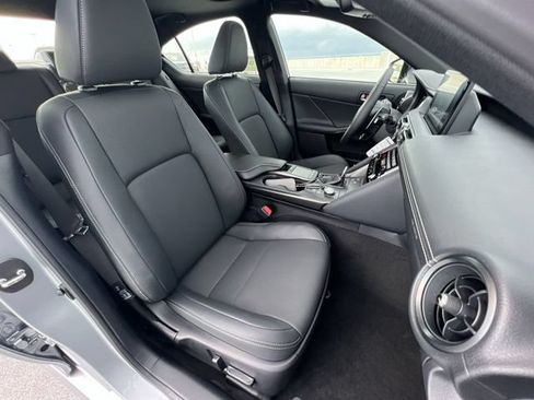 Used 2023 Lexus IS 300 w/ Comfort Package RWD image 23