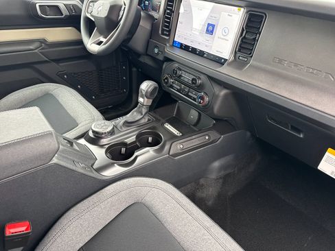 New 2025 Ford Bronco Base w/ Sasquatch Package image 16
