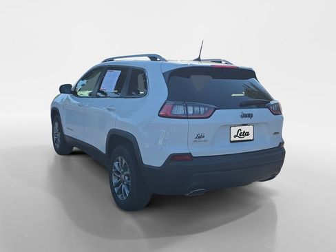 Used 2019 Jeep Cherokee Latitude Plus w/ Cold Weather Group AWD/4WD image 6