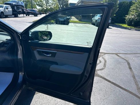 Used 2017 Honda CR-V EX image 34