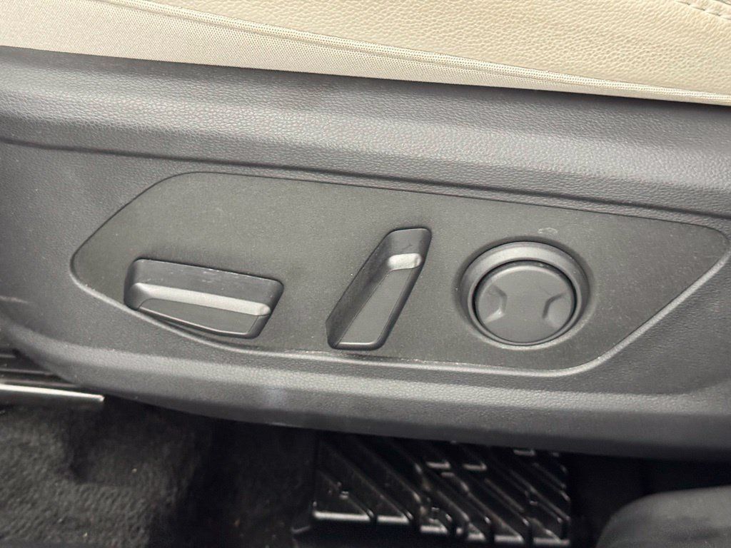 Used 2024 Hyundai Tucson Limited AWD/4WD image 18