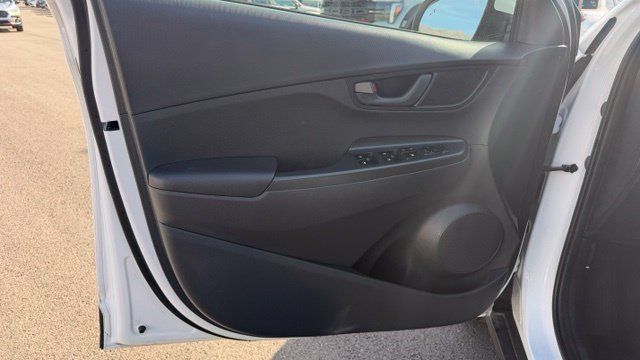 Used 2023 Hyundai Kona SEL AWD/4WD image 16