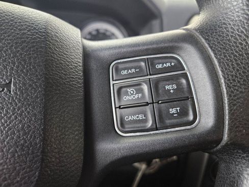 Used 2015 RAM 1500 Classic SLT AWD/4WD image 25
