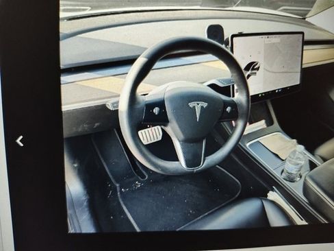 Used 2021 Tesla Model 3 Performance image 2