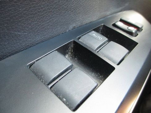 Used 2020 Toyota Tundra SR5 w/ SR5 Upgrade Package image 21