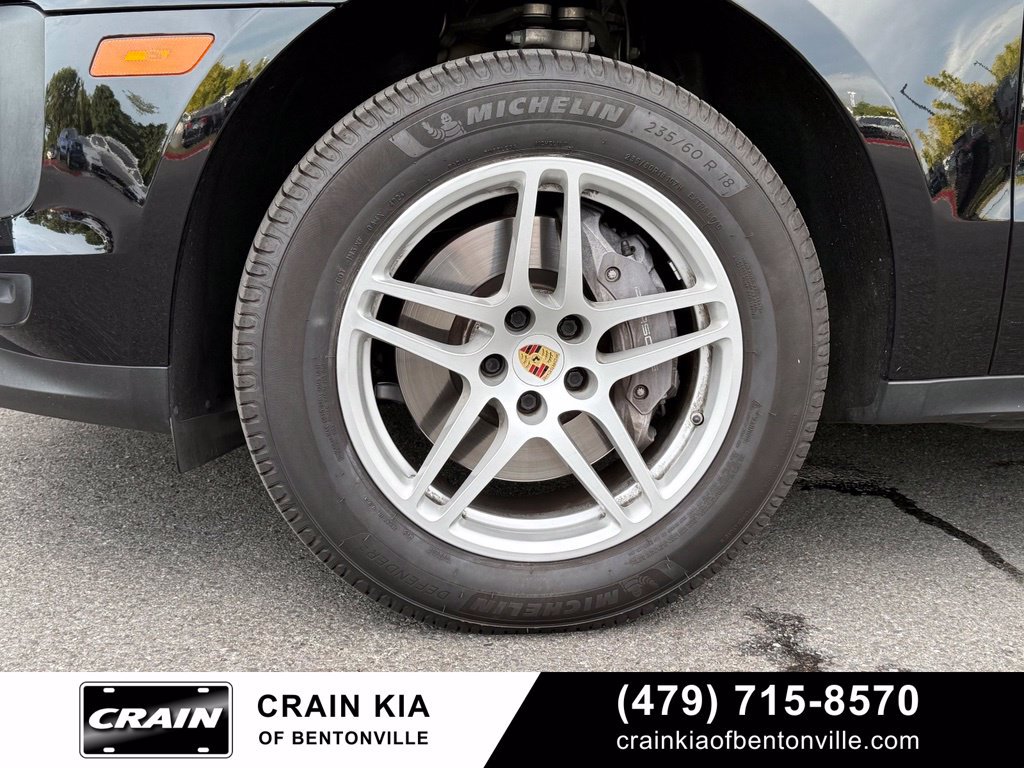 Used 2021 Porsche Macan AWD/4WD image 33