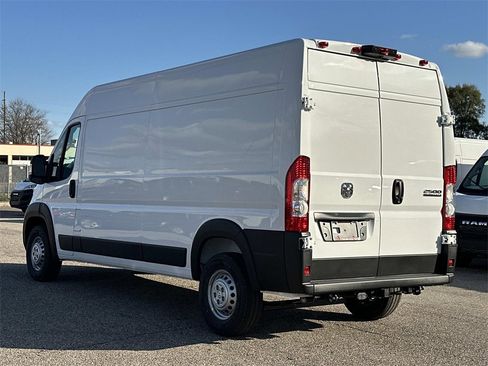 New 2026 RAM ProMaster 2500 w/ Convenience Group image 4