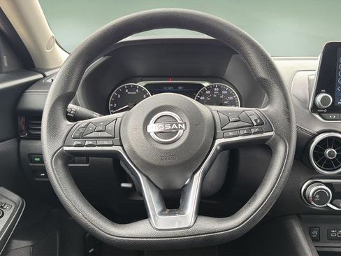 Certified 2025 Nissan Sentra SV FWD image 9