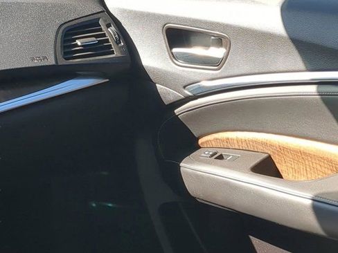 Used 2020 Acura MDX FWD w/ Advance Package image 18