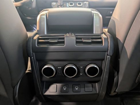 Used 2024 Land Rover Defender 130 V8 image 27