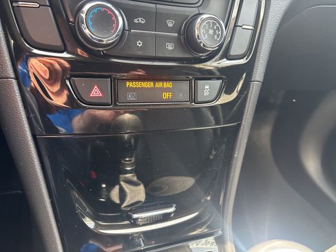 Used 2022 Buick Encore Preferred w/ Safety Package AWD/4WD image 23