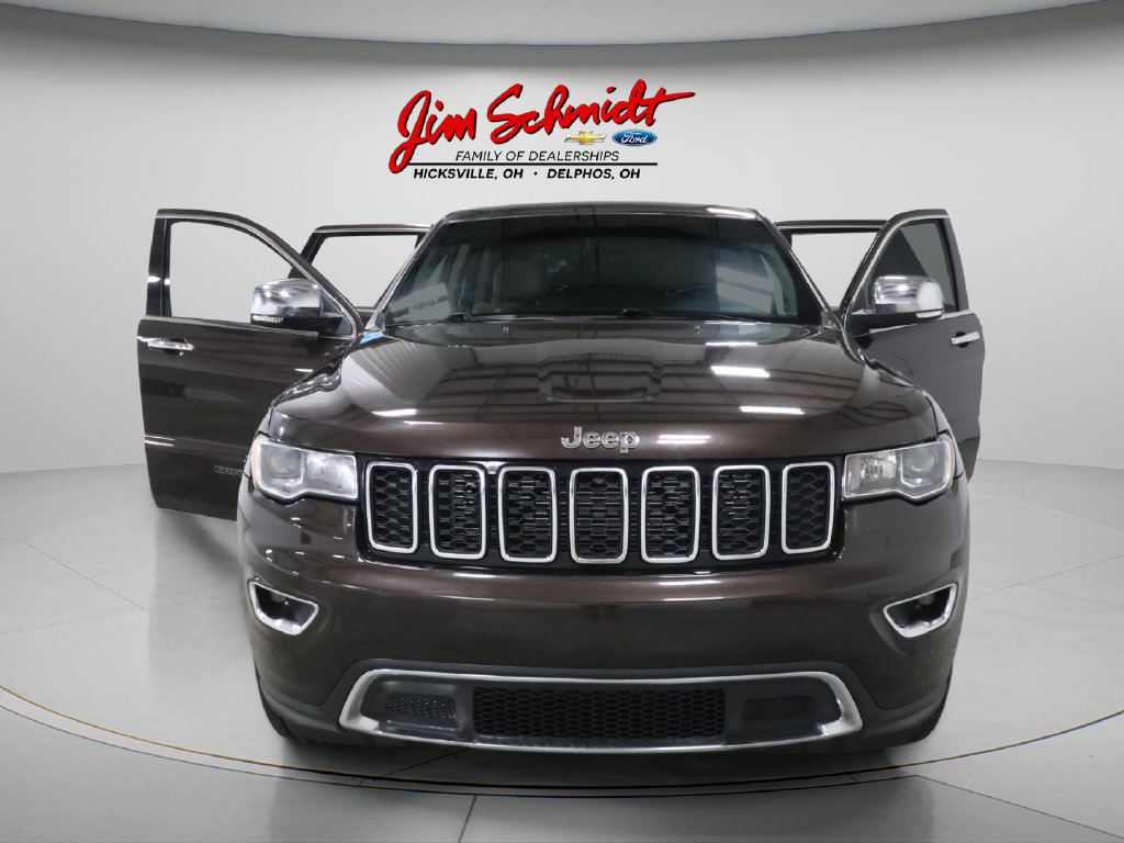 Used 2017 Jeep Grand Cherokee Limited AWD/4WD image 3