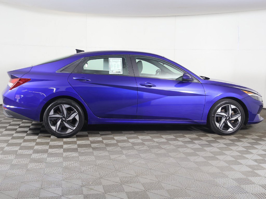 Used 2023 Hyundai Elantra SEL w/ Convenience Package FWD image 19