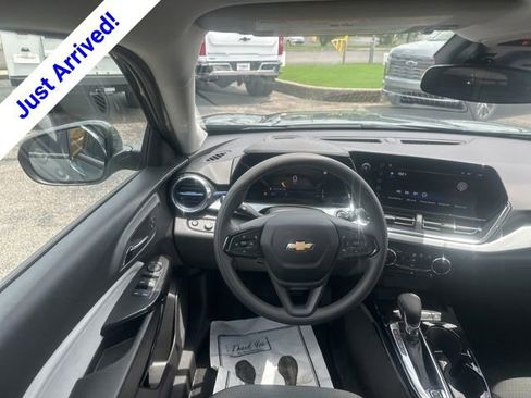 New 2026 Chevrolet Trax LT FWD image 26