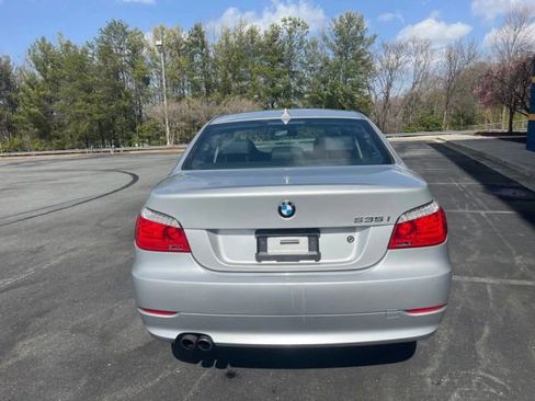 Used 2010 BMW 535i xDrive Sedan image 4