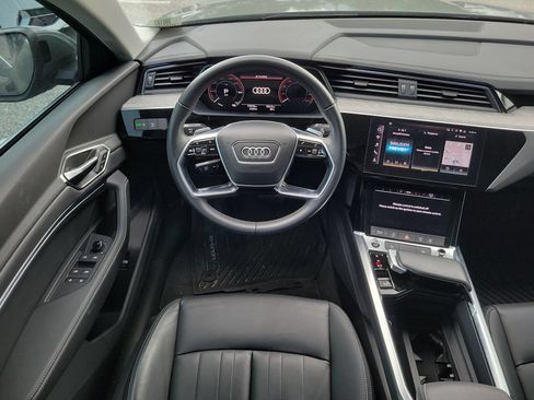 Used 2024 Audi Q8 e-tron Premium AWD/4WD image 8