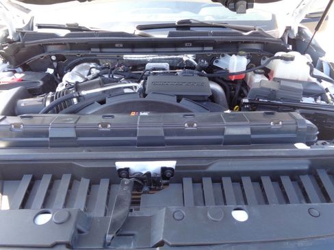 Used 2024 GMC Sierra 2500 Pro w/ Convenience Package AWD/4WD image 30