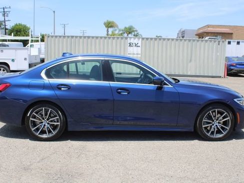 Used 2020 BMW 330i Sedan w/ Driving Assistance Package RWD image 3