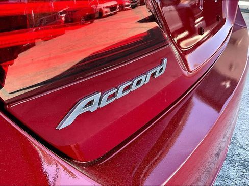 Used 2017 Honda Accord Sport image 21