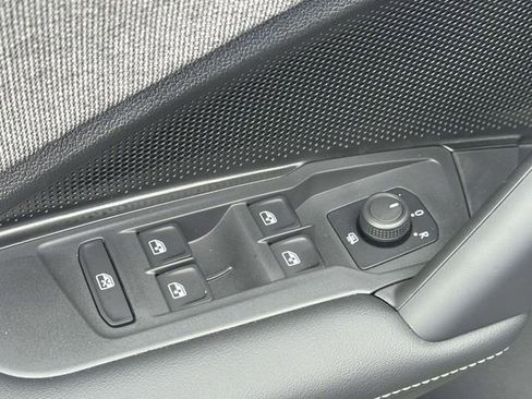 New 2026 Volkswagen Tiguan S FWD image 25