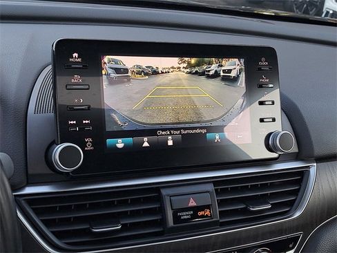 Used 2022 Honda Accord EX-L image 29