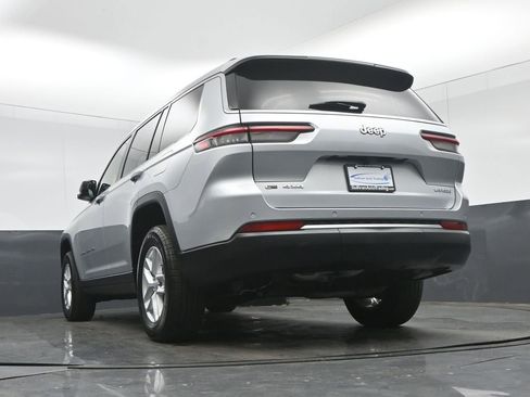 Used 2023 Jeep Grand Cherokee L Laredo image 66