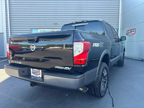 Used 2017 Nissan Titan PRO-4X AWD/4WD image 3