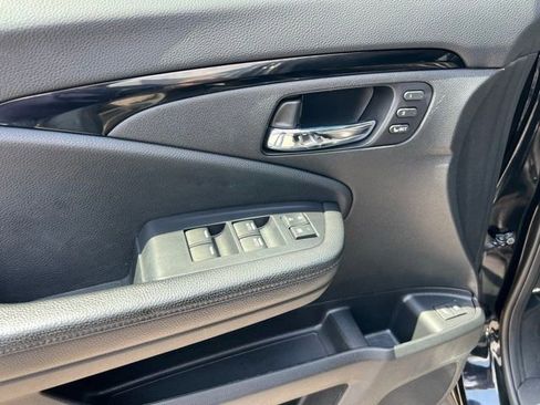 Used 2020 Honda Pilot Touring image 27