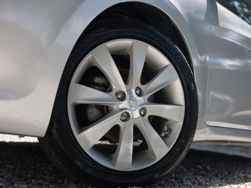 Used 2013 Hyundai Accent GLS w/ Premium Pkg FWD image 34