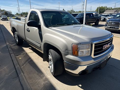 Used 2007 GMC Sierra 1500 SLE RWD image 8