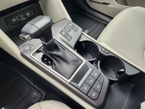 New 2026 Kia Sportage EX image 15