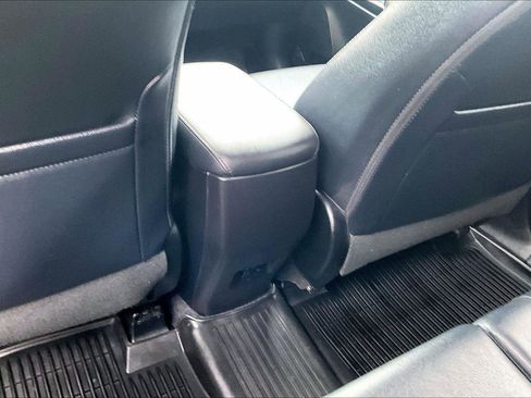 Used 2017 Toyota RAV4 Limited w/ Advanced Technology Package image 33