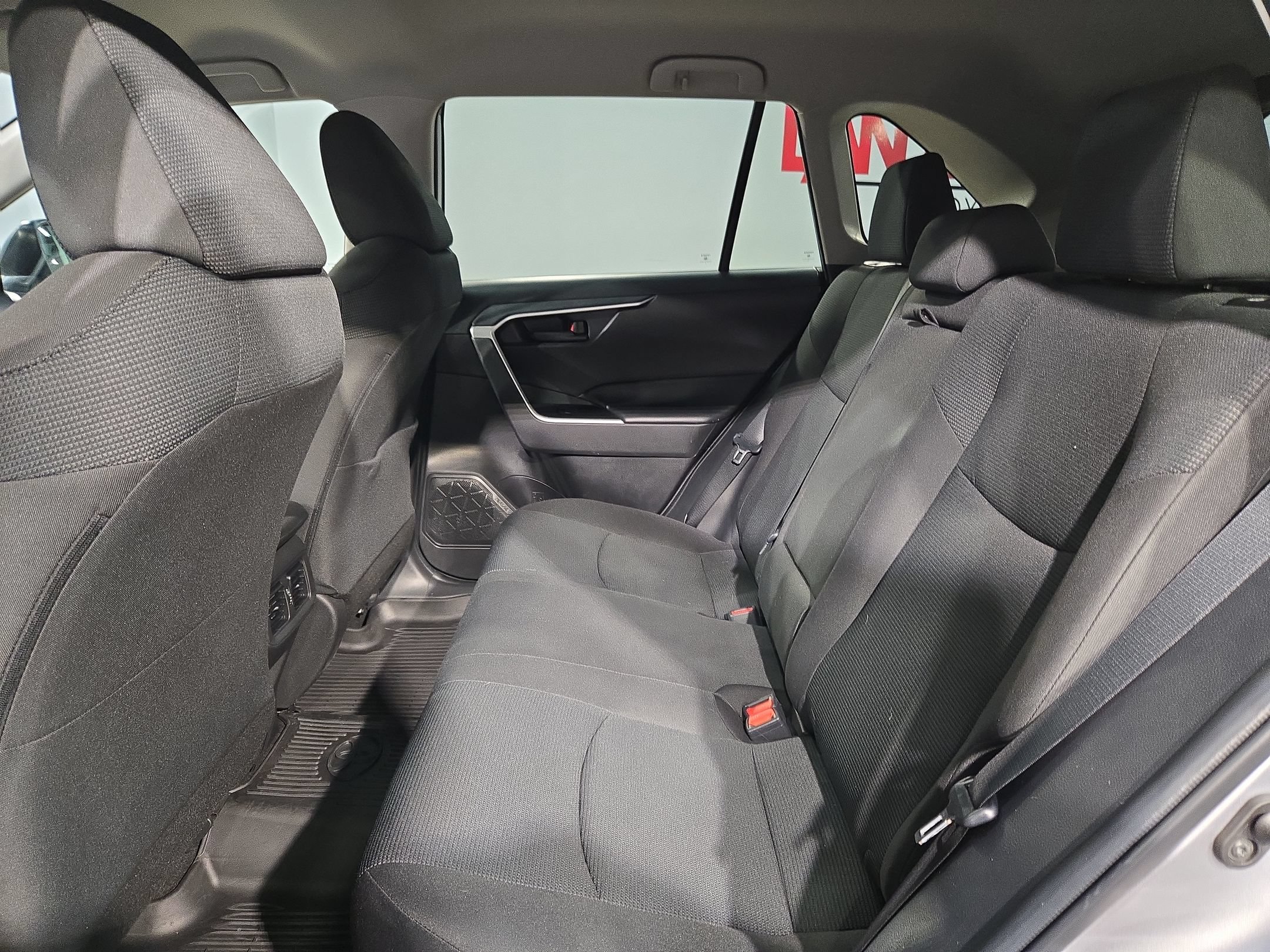 Used 2023 Toyota RAV4 LE AWD/4WD image 34