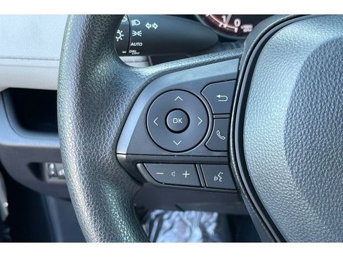 Used 2024 Toyota RAV4 XLE image 34