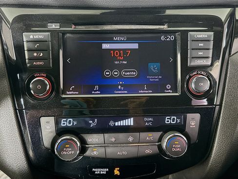 Used 2021 Nissan Rogue Sport SV FWD image 16