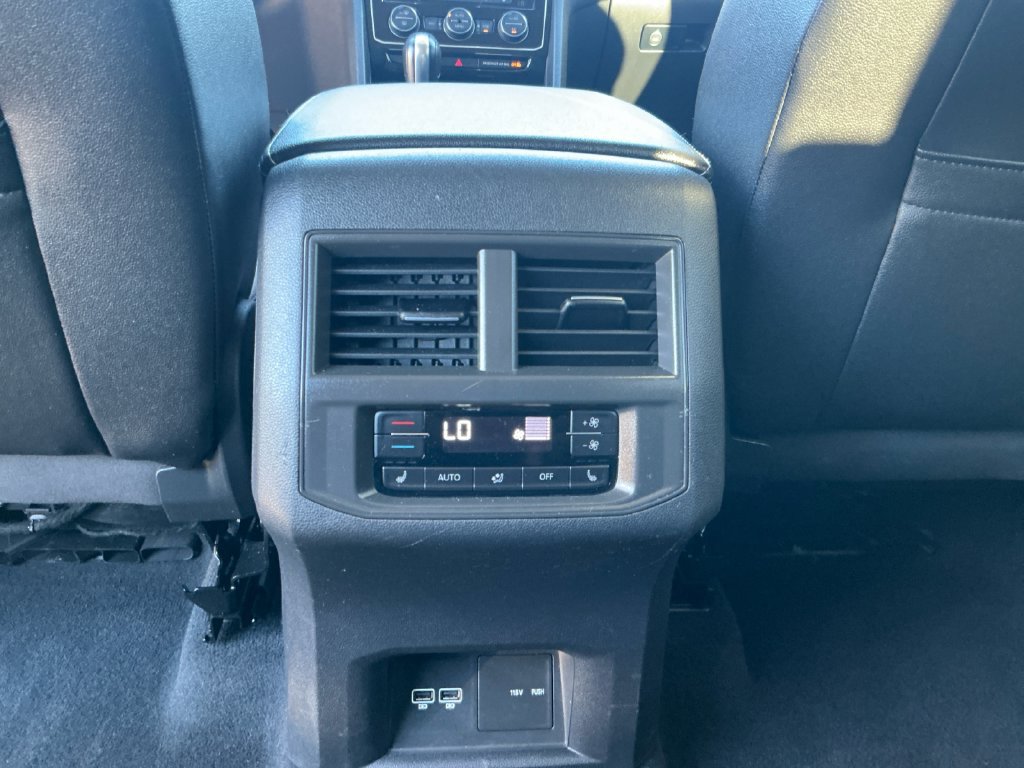 Used 2021 Volkswagen Atlas SEL Premium AWD/4WD image 22
