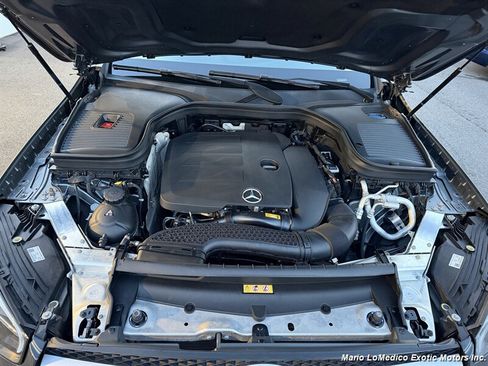 Used 2021 Mercedes-Benz GLC 300 4MATIC image 19