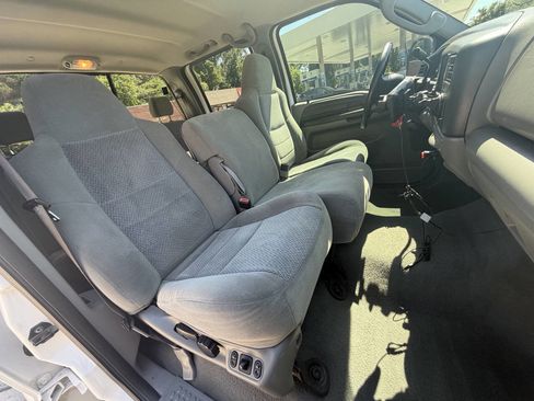 Used 2004 Ford F250 XLT AWD/4WD image 7