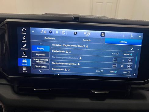 Used 2025 Jeep Wrangler Unlimited Sahara AWD/4WD image 42