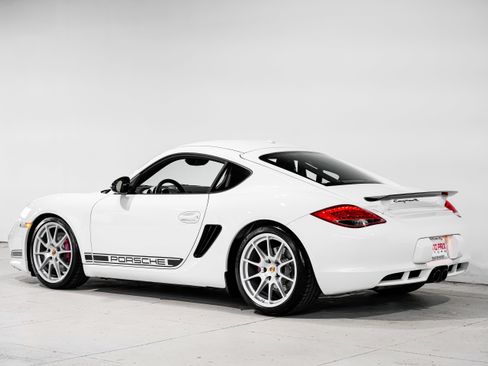 Used 2012 Porsche Cayman R image 9